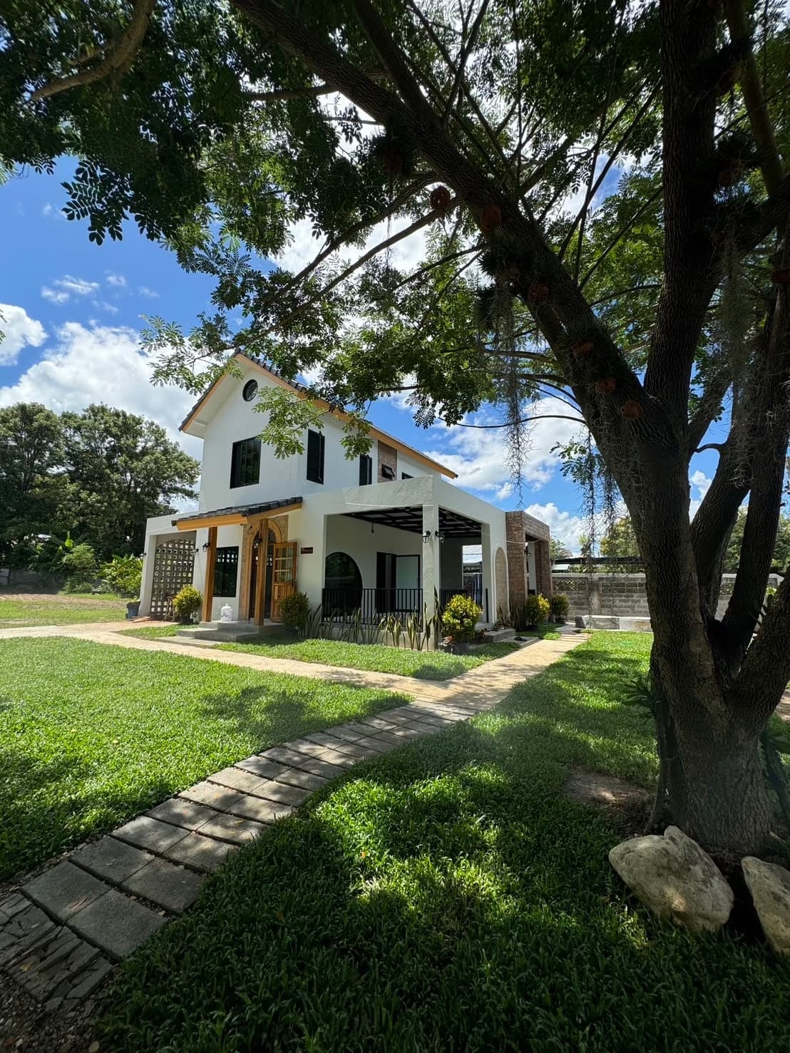 Eden Villa — 2-Bedroom Garden Villa in Pai